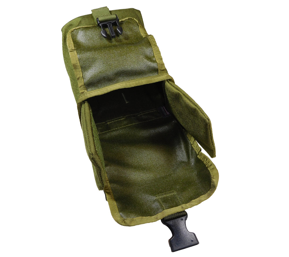 Triple closure flaps provide additional storage and retention for small gear in the ESEE Knives Kit Pouch.