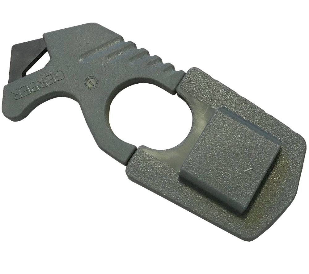 The LMF II ASEK strap cutter has its own sheath that can be detached from the main system and carried separately as needed.