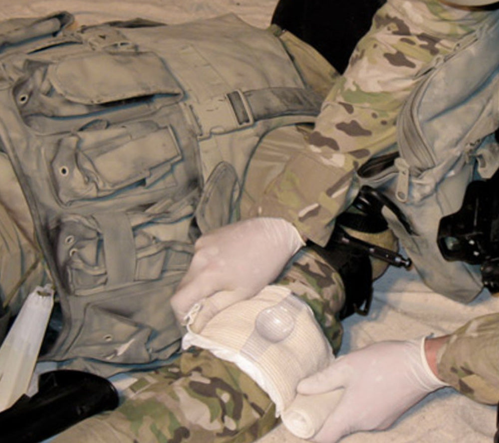 The plastic pressure applicator in Olaes trauma wound dressings can also be used as an eye cup for occular injuries.
