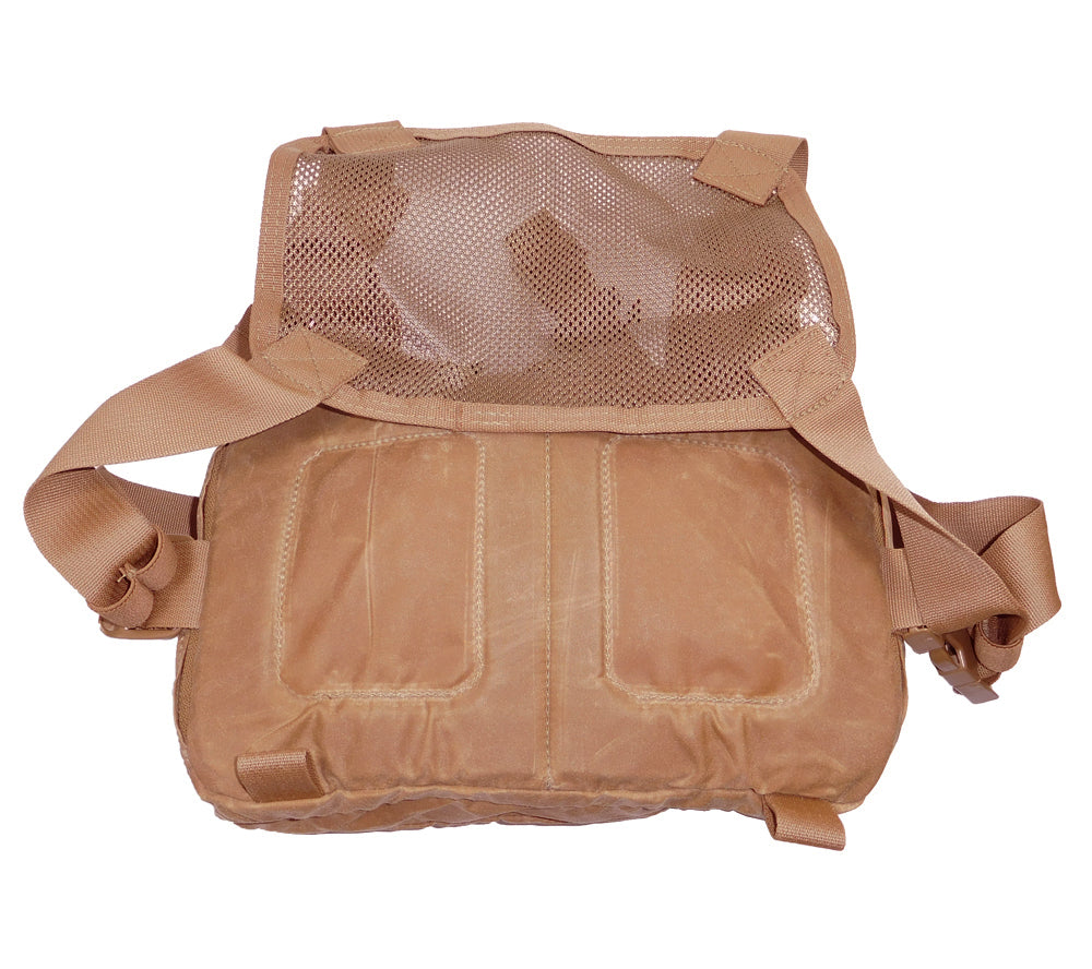 Using TexWax Field Tan waxed canvas helps weatherproof the V1 Kit Bag from HPG.