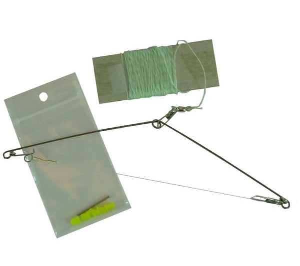 Speedhook Military Fishing Kit includes Speedhook, Fishing Line, Deyhdrated Bait, and Instructions.