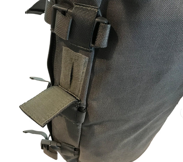 An extra closable port on the side of the SKRAM Go Bag for drinking tubes.